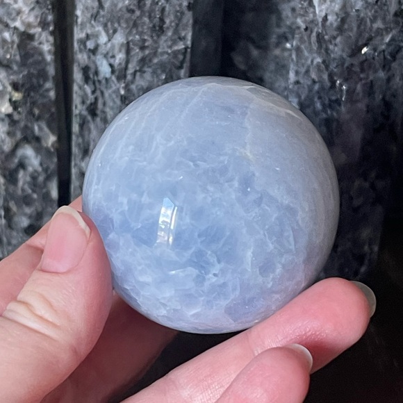 ✨Charged✨ Blue Calcite gemstone sphere - Picture 8 of 11